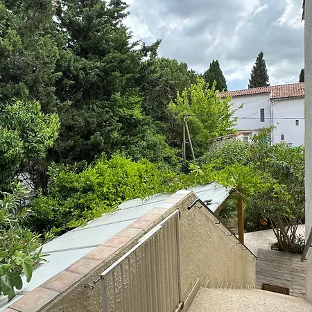 En Avec Un Air De Campagne * Arles